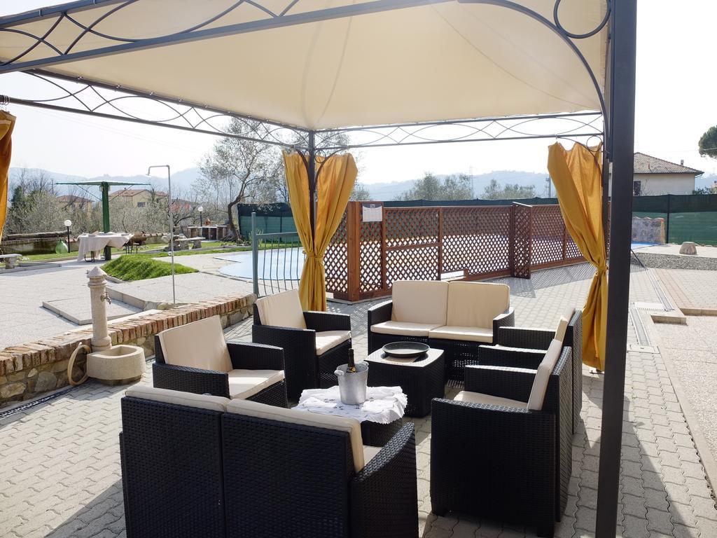 סנטו סטפאנו די מאגרה La Fonda Casa Vacanze-Appartamenti Con Piscina מראה חיצוני תמונה