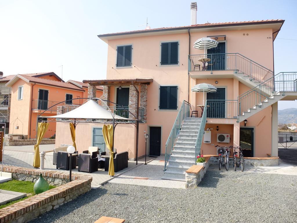 סנטו סטפאנו די מאגרה La Fonda Casa Vacanze-Appartamenti Con Piscina חדר תמונה