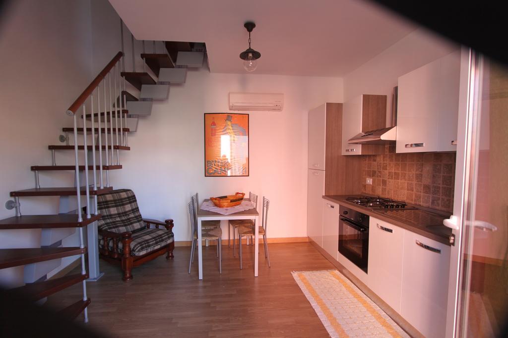 סנטו סטפאנו די מאגרה La Fonda Casa Vacanze-Appartamenti Con Piscina חדר תמונה